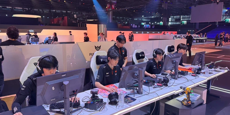 Cập nhật toàn bộ thông tin về giải đấu PUBG: BATTLEGROUNDS tại Esports World Cup (EWC) 2026, bao gồm lịch thi đấu, danh sách đội tuyển và kết quả mới nhất.