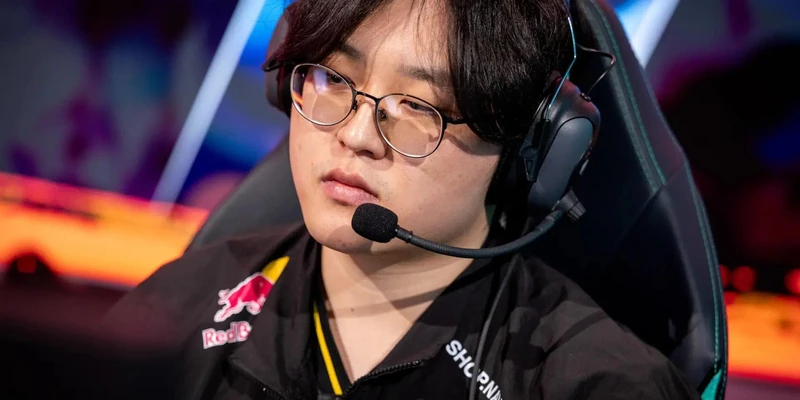 Soi kèo NAVI vs FNC - LEC 2026