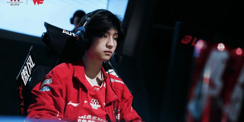 Nhận định WE vs FLY - Demacia Cup: Ai giành vé bán kết trong đại chiến Bo5?